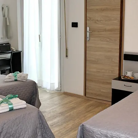 Tre Stelle 3* ريميني