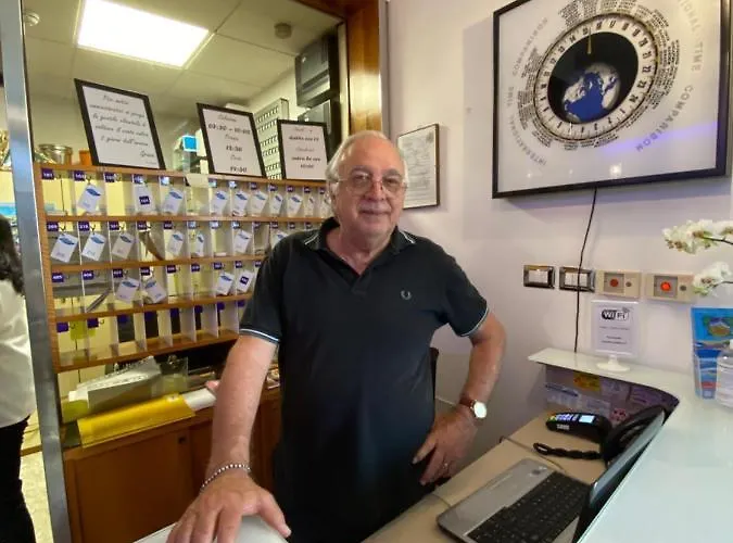 Tre Stelle فندق 3*