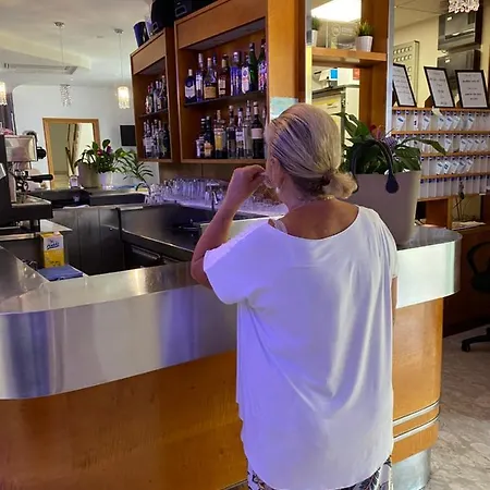 崔斯特尔酒店