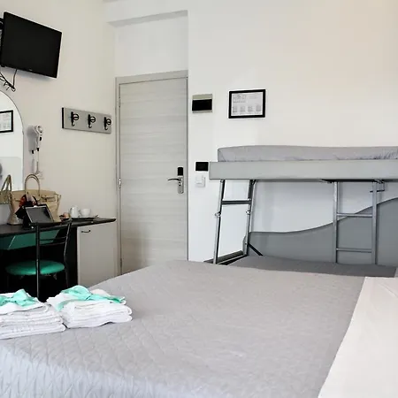 Tre Stelle Otel 3*